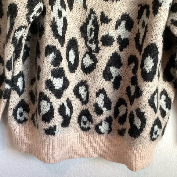 \Zara\• Leopard Print Oversize Sweater - Picture 6 of 12